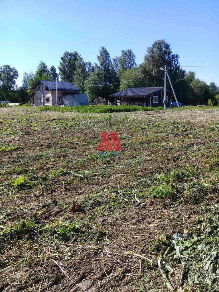 Продам земельный участок 2500 м.кв.