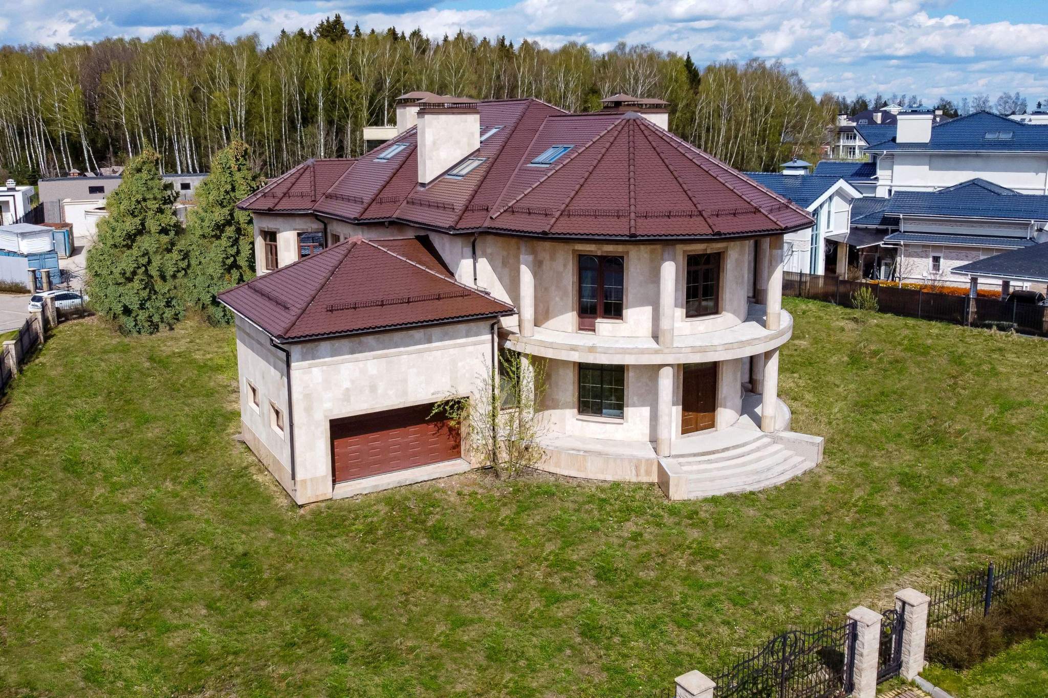 Коттедж на продажу в Одинцово, Дачная застройка МЭДИСОН ПАРК территория фото №1