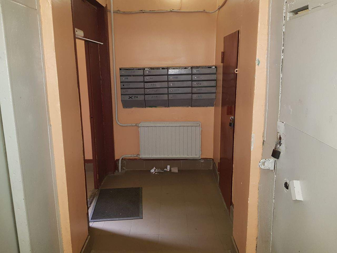 Продам офис 4.2 м.кв.