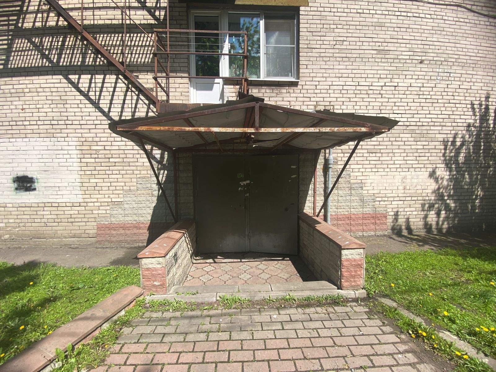 Продам офис 1.4 м.кв.