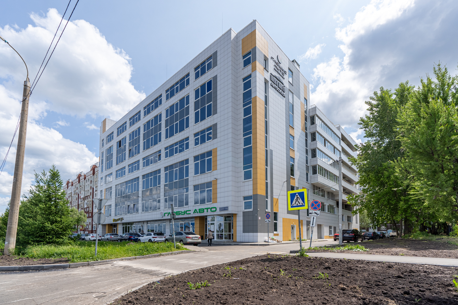 Сдам в аренду магазин 280 м.кв.
