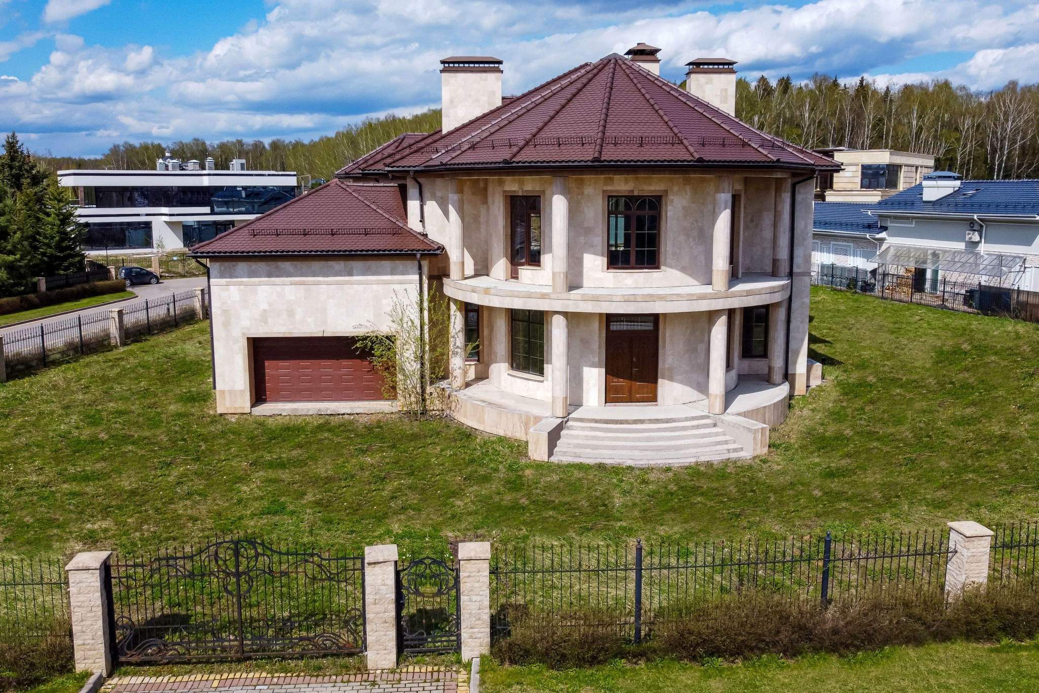 Коттедж на продажу в Одинцово, Дачная застройка МЭДИСОН ПАРК территория фото №2