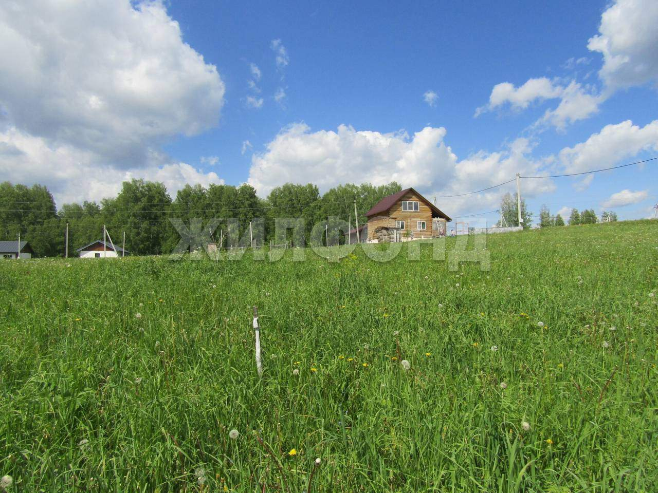 Продам земельный участок 773 м.кв.