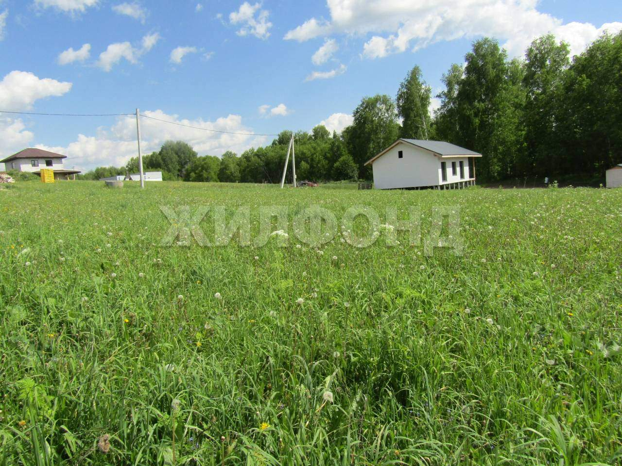 Продам земельный участок 773 м.кв.