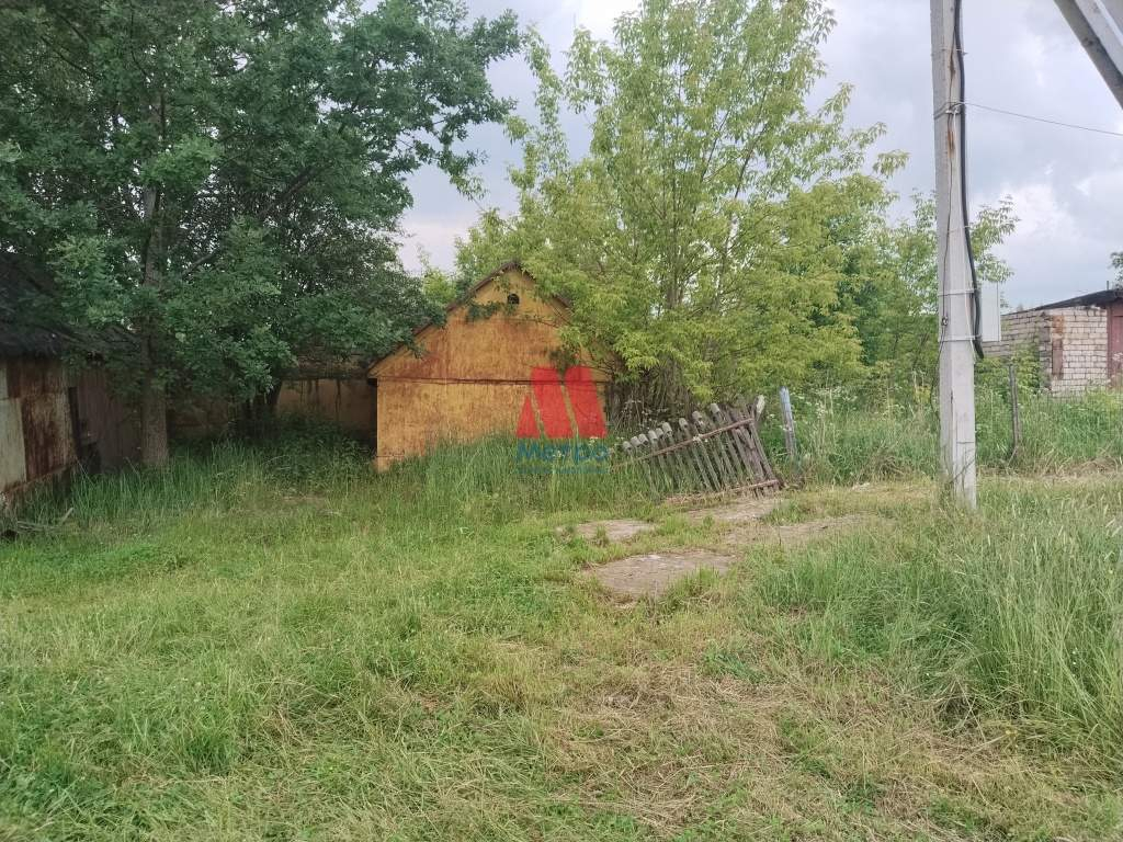 Продам земельный участок 1600 м.кв.