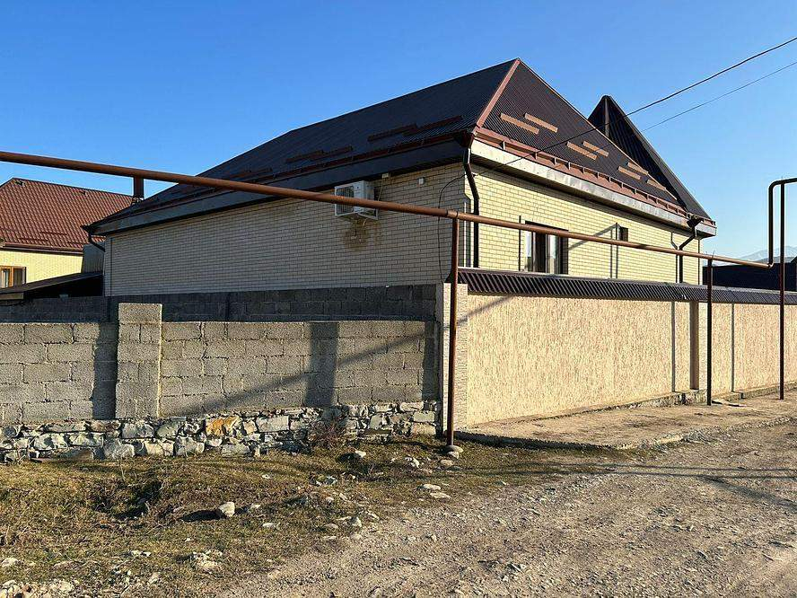 Коттедж на продажу в Дылыме, Вишневая улица, 4 фото №0