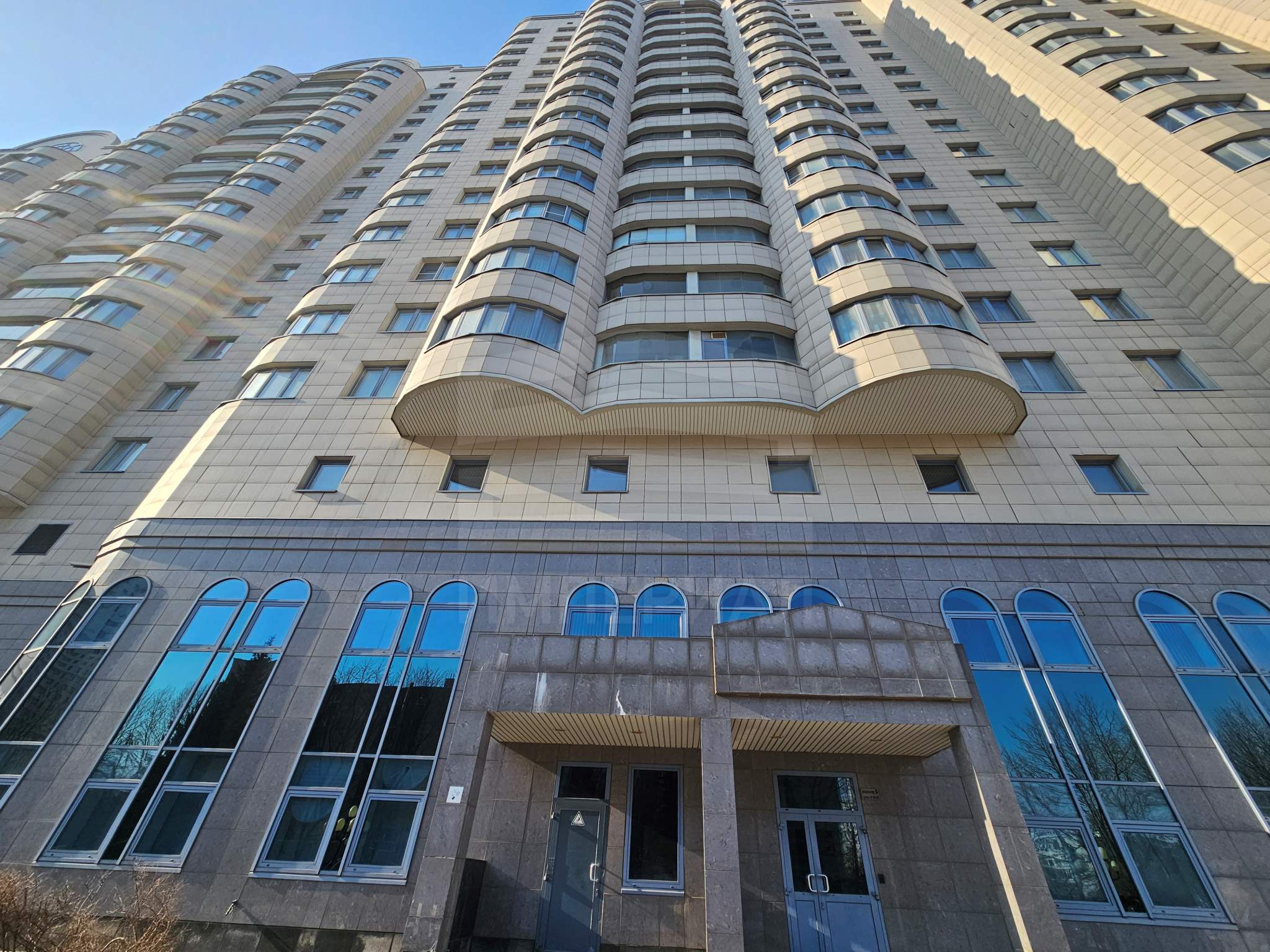 Сдам в аренду помещение свободного назначения 764.8 м.кв.