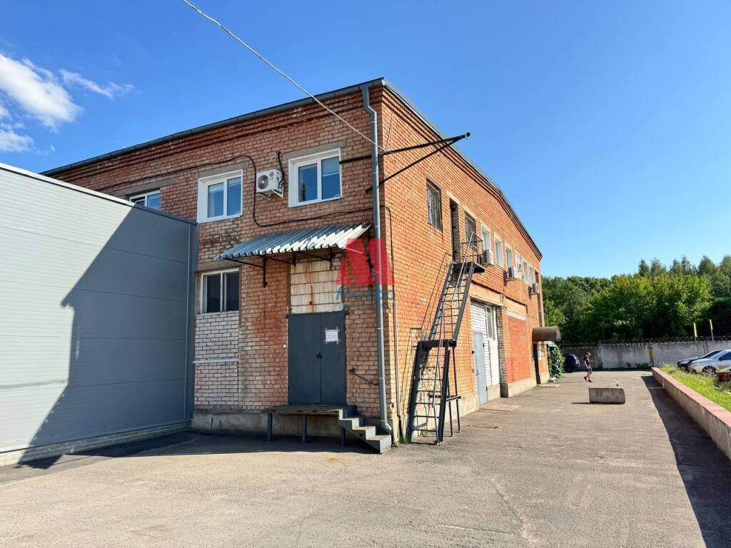 Сдам в аренду склад 120 м.кв.