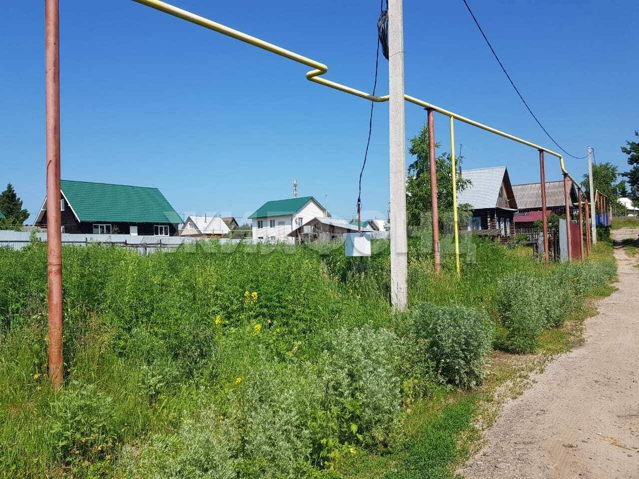 Продам земельный участок 600 м.кв.