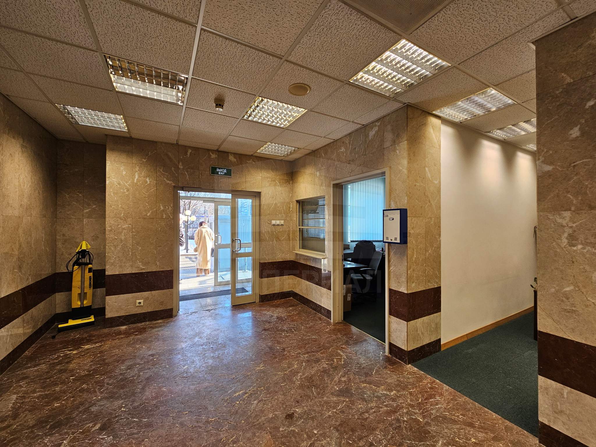 Продам помещение свободного назначения 764.8 м.кв.