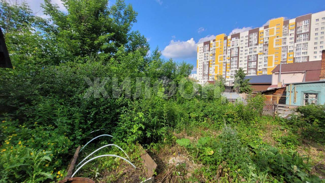 Продам земельный участок 794 м.кв.