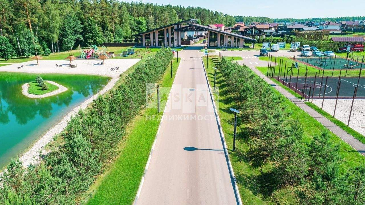 Продам земельный участок 2300 м.кв.