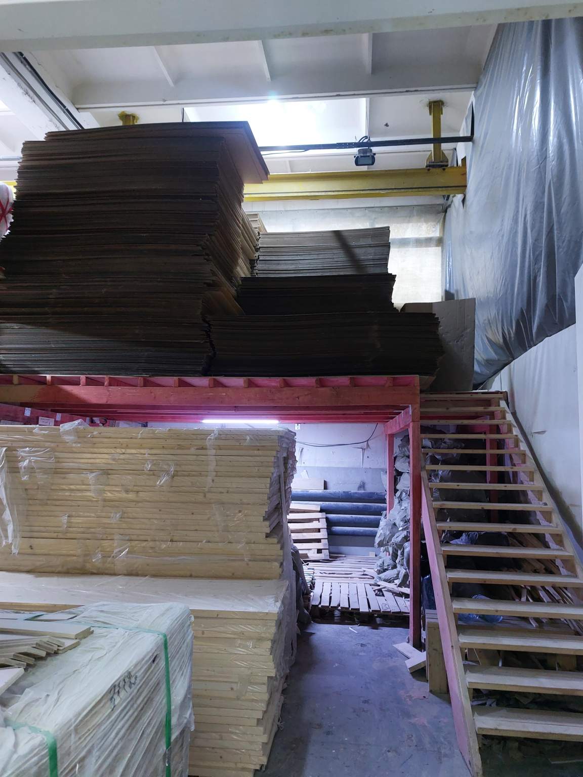 Продам торговое помещение 4600 м.кв.