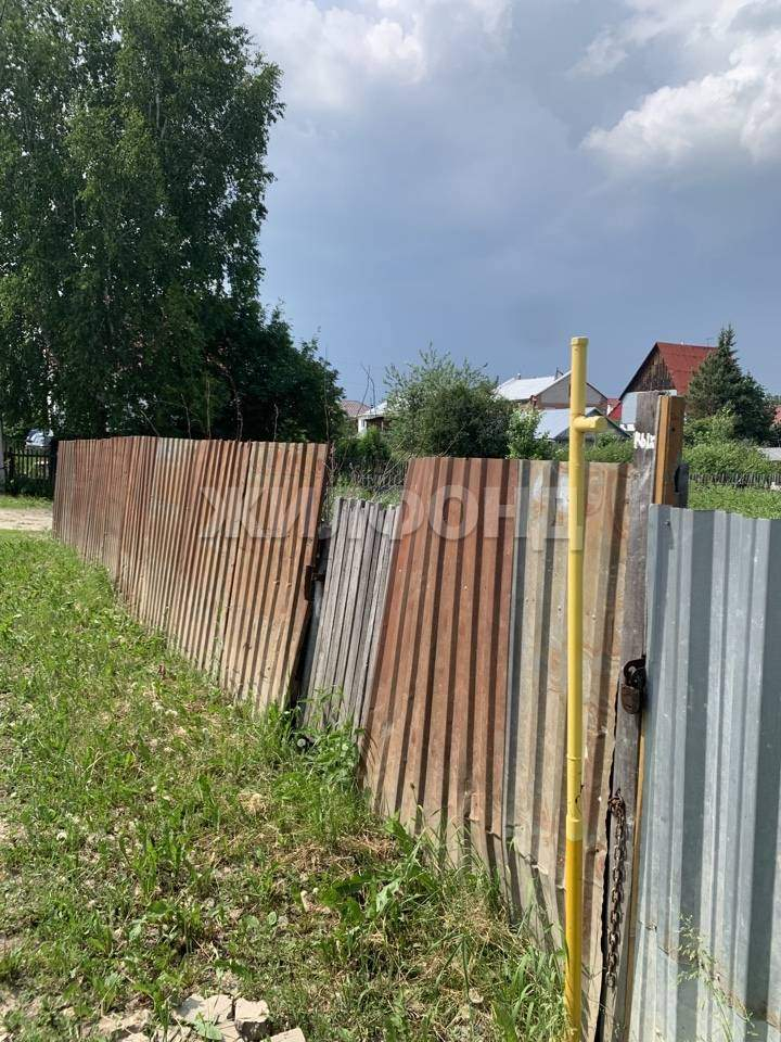 Продам земельный участок 300 м.кв.