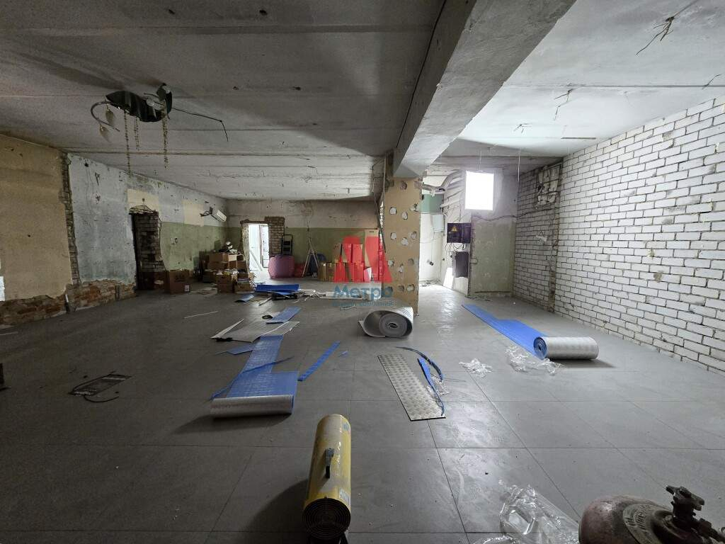 Сдам в аренду магазин 180 м.кв.