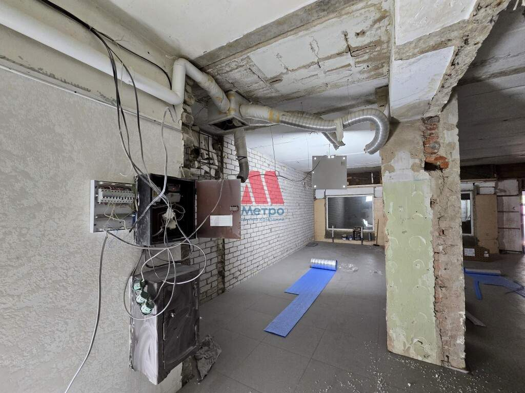 Сдам в аренду магазин 180 м.кв.