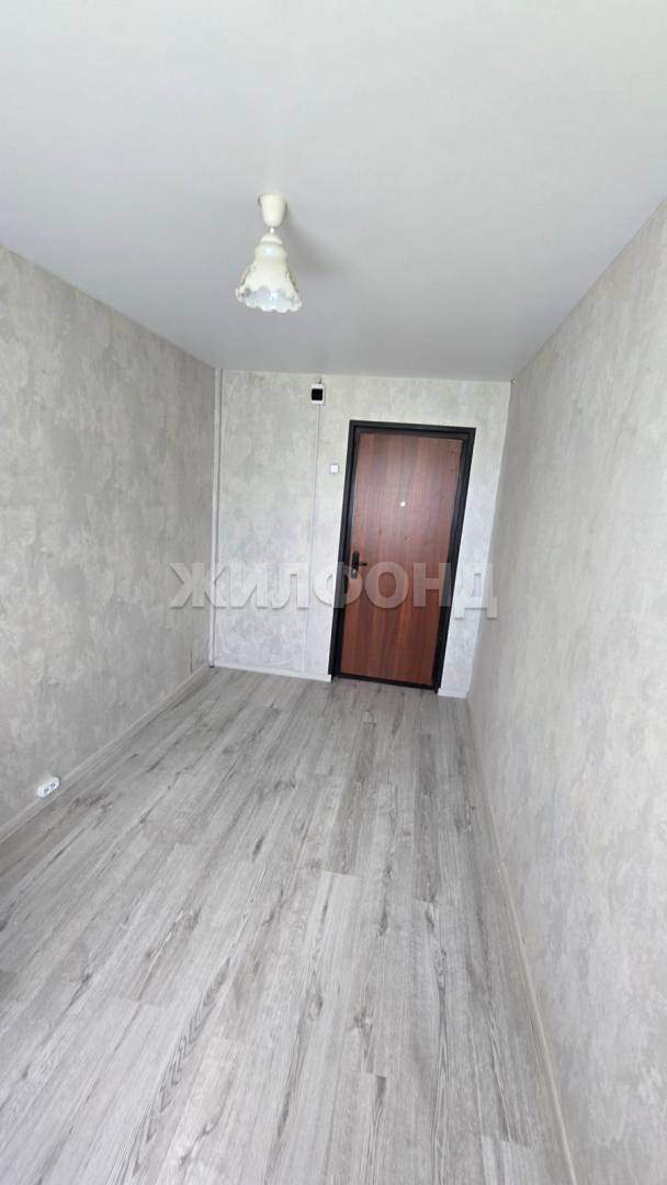Комната на продажу в Брянске, Красных Партизан улица, 30 фото №1