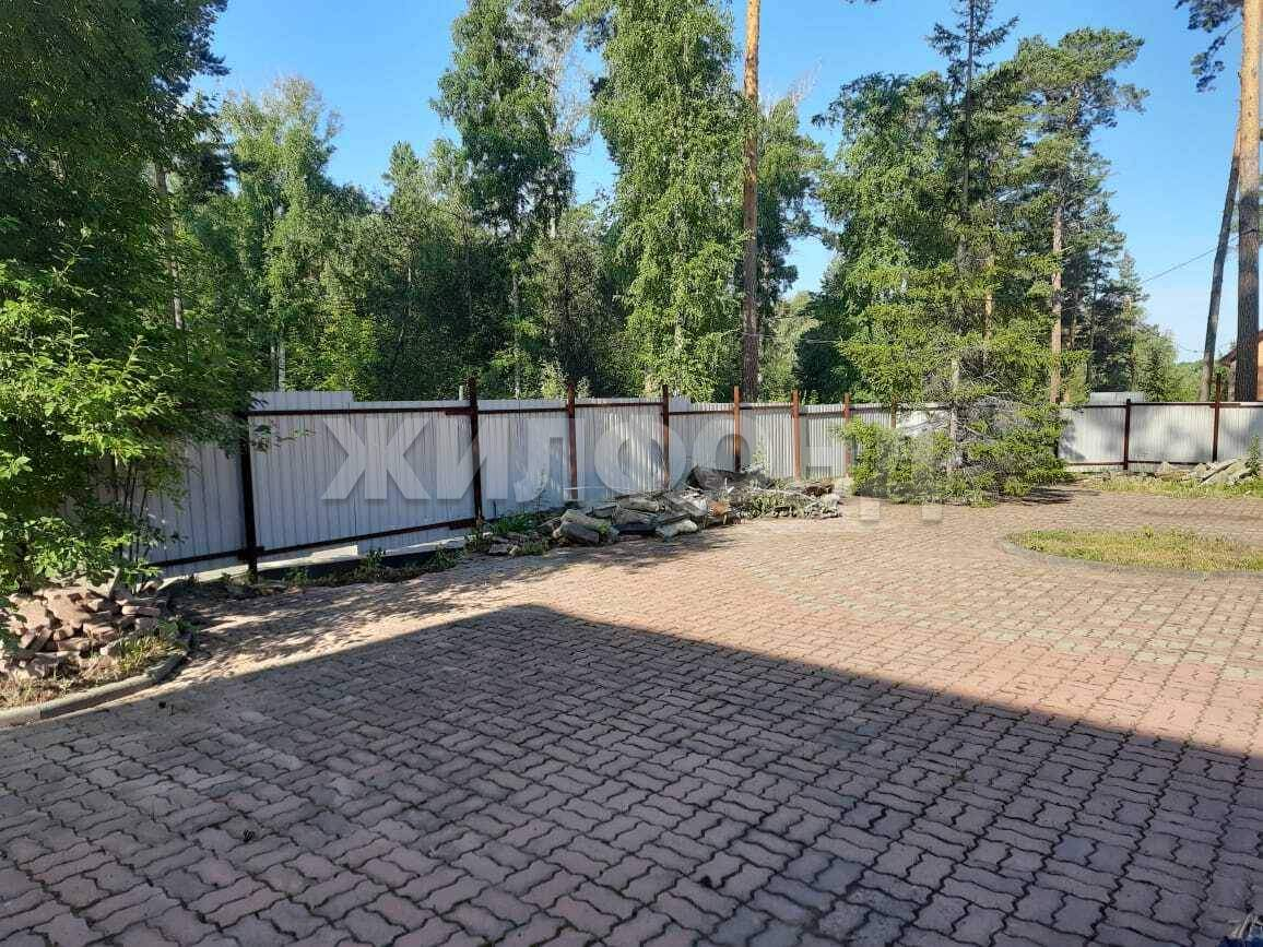 Продам земельный участок 870 м.кв.