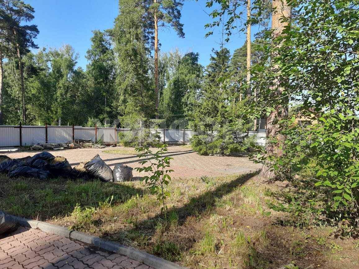Продам земельный участок 870 м.кв.