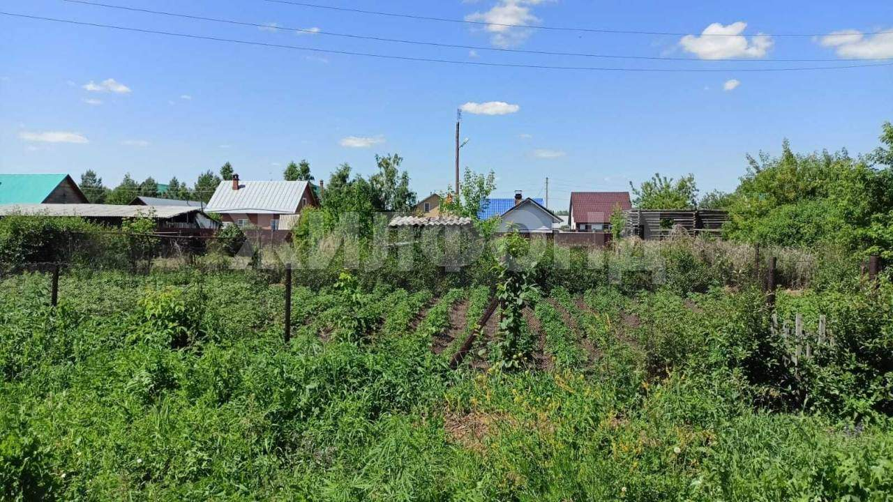 Продам земельный участок 600 м.кв.