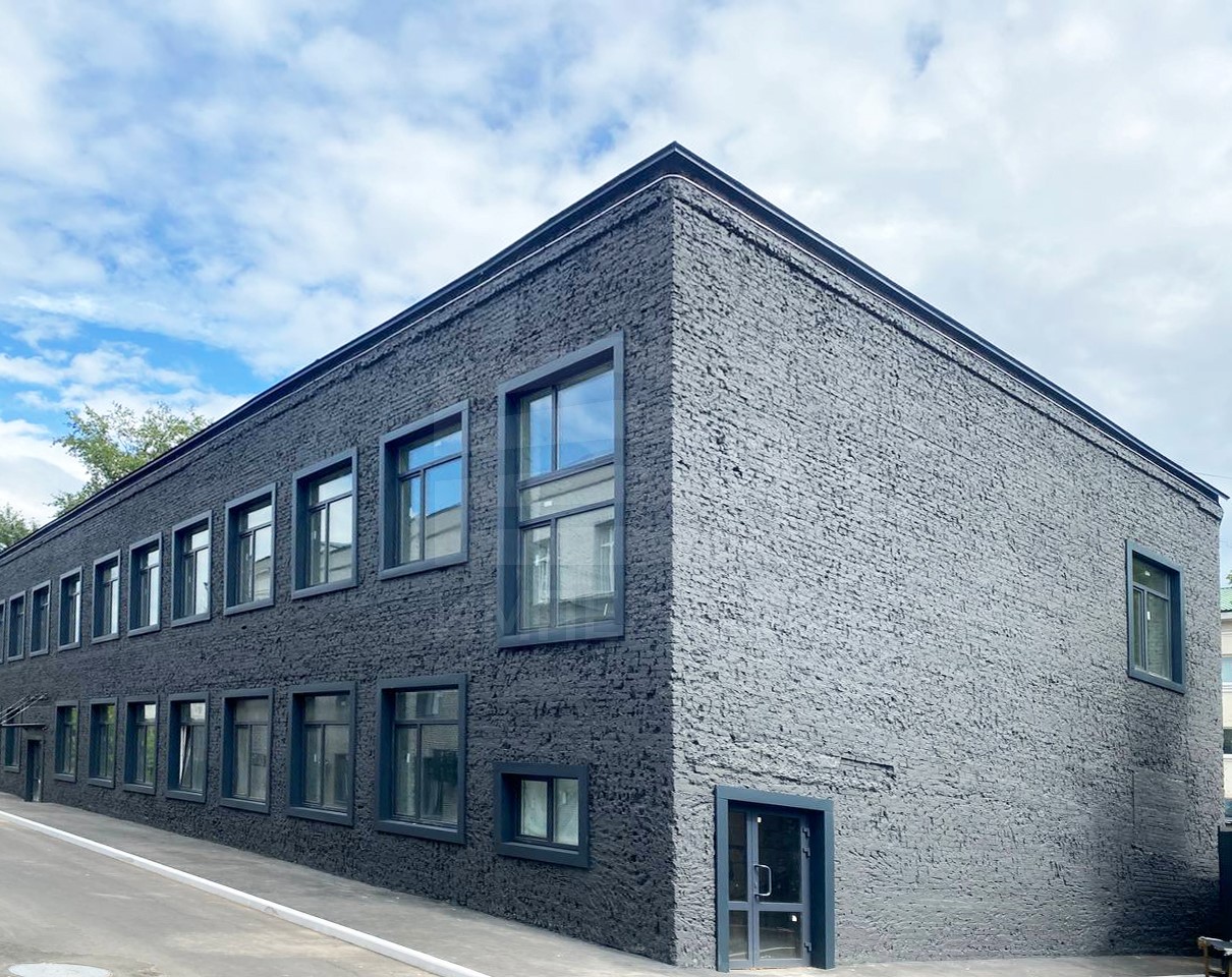 Продам торговое помещение 1046 м.кв.