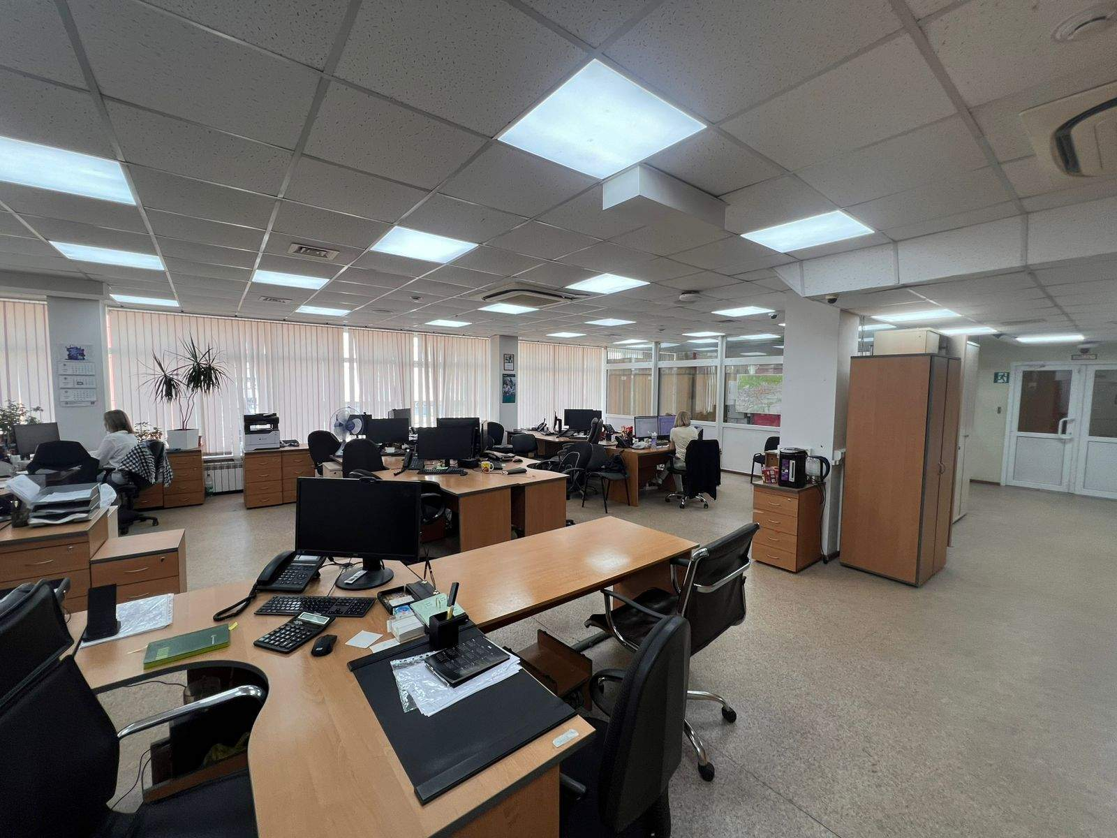 Продам торговое помещение 1501.8 м.кв.