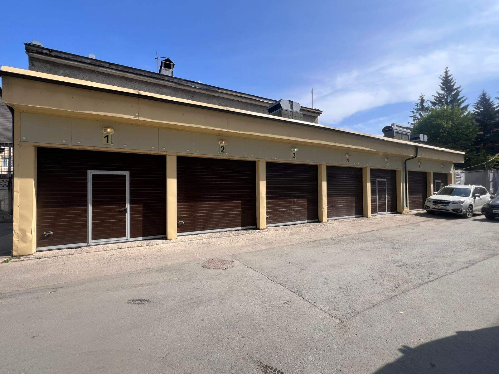 Продам торговое помещение 1501.8 м.кв.