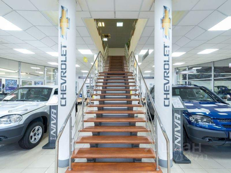 Сдам в аренду офис 2050 м.кв.