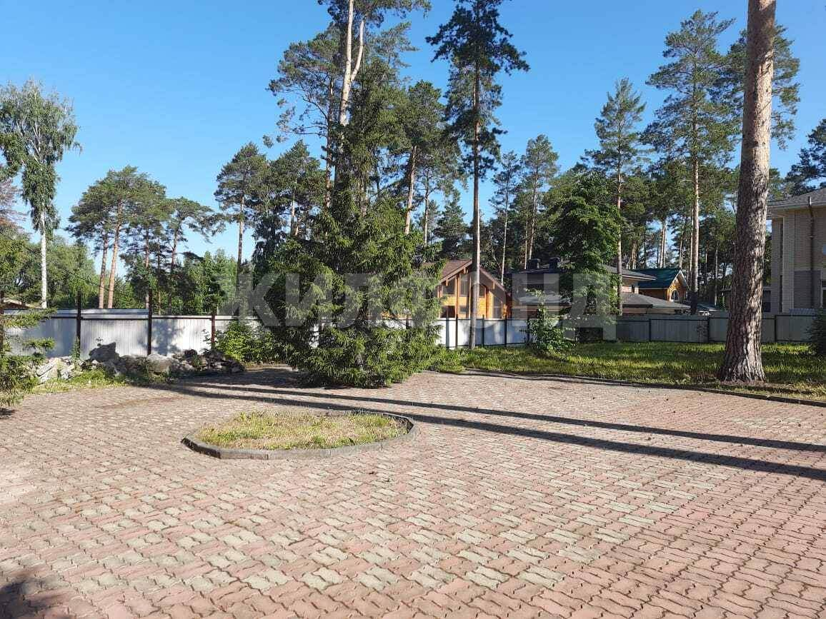 Продам земельный участок 870 м.кв.