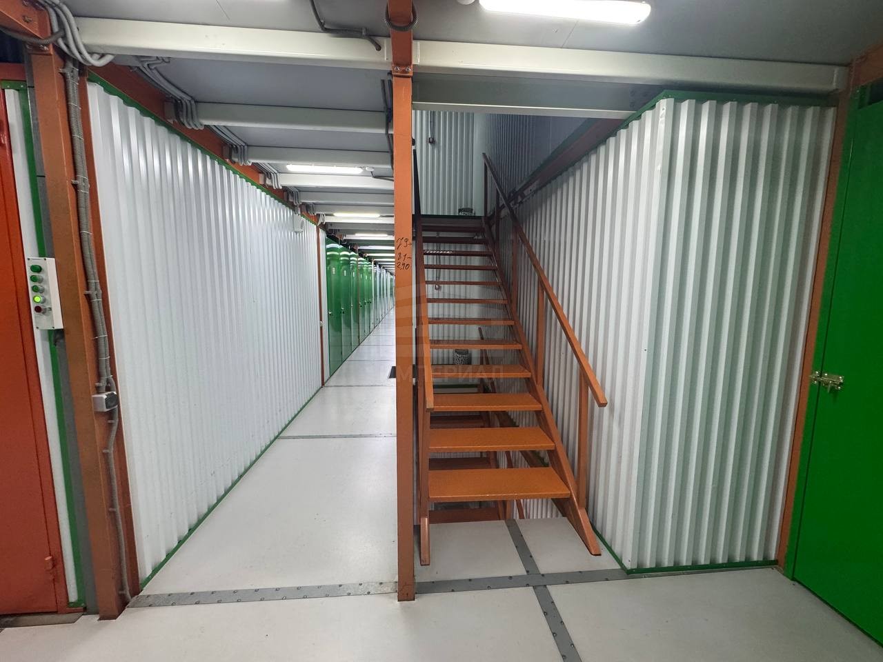 Продам помещение свободного назначения 978.8 м.кв.