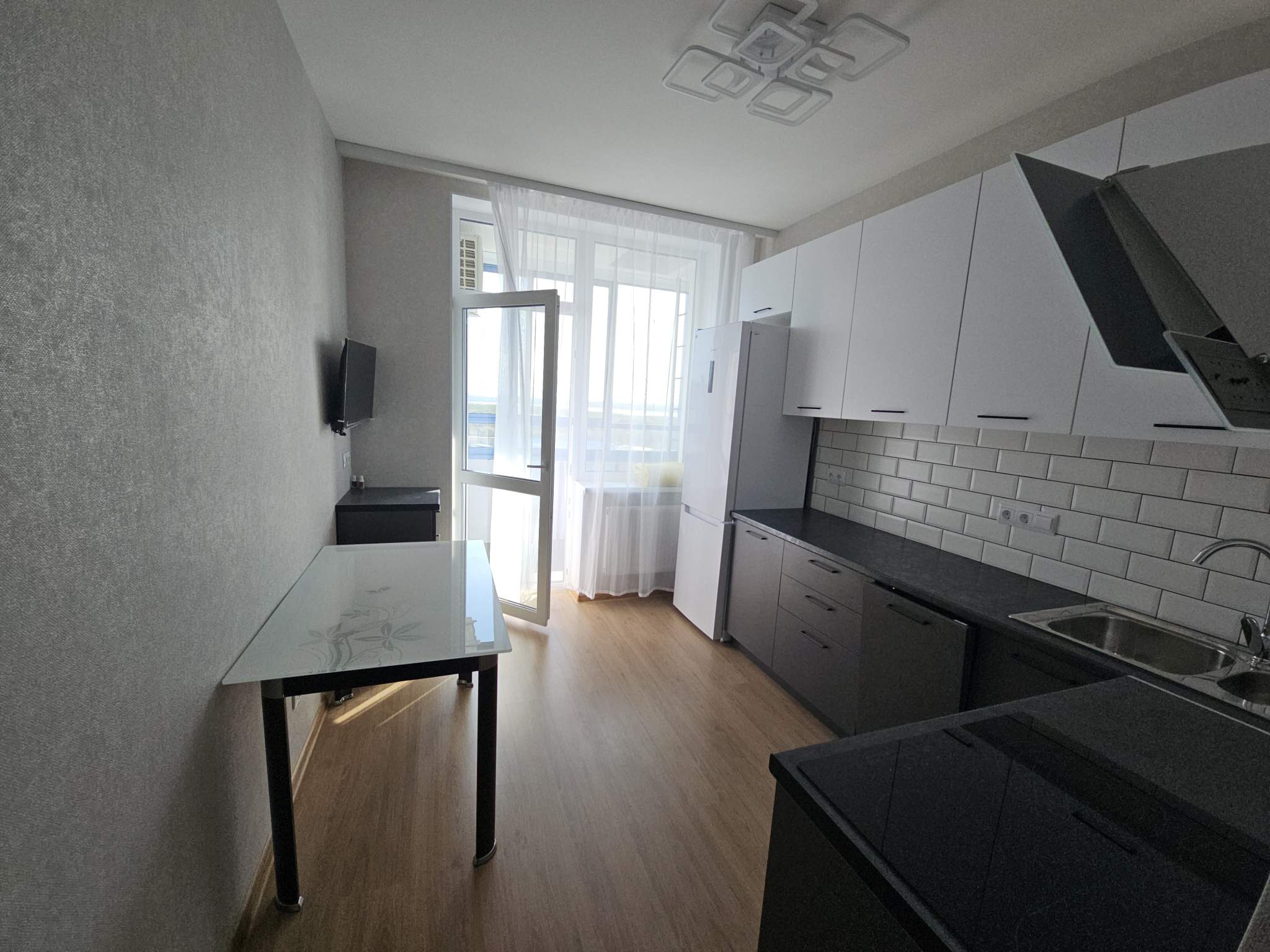 Квартира в аренду в Екатеринбурге, Блюхера улица, 89 фото №0