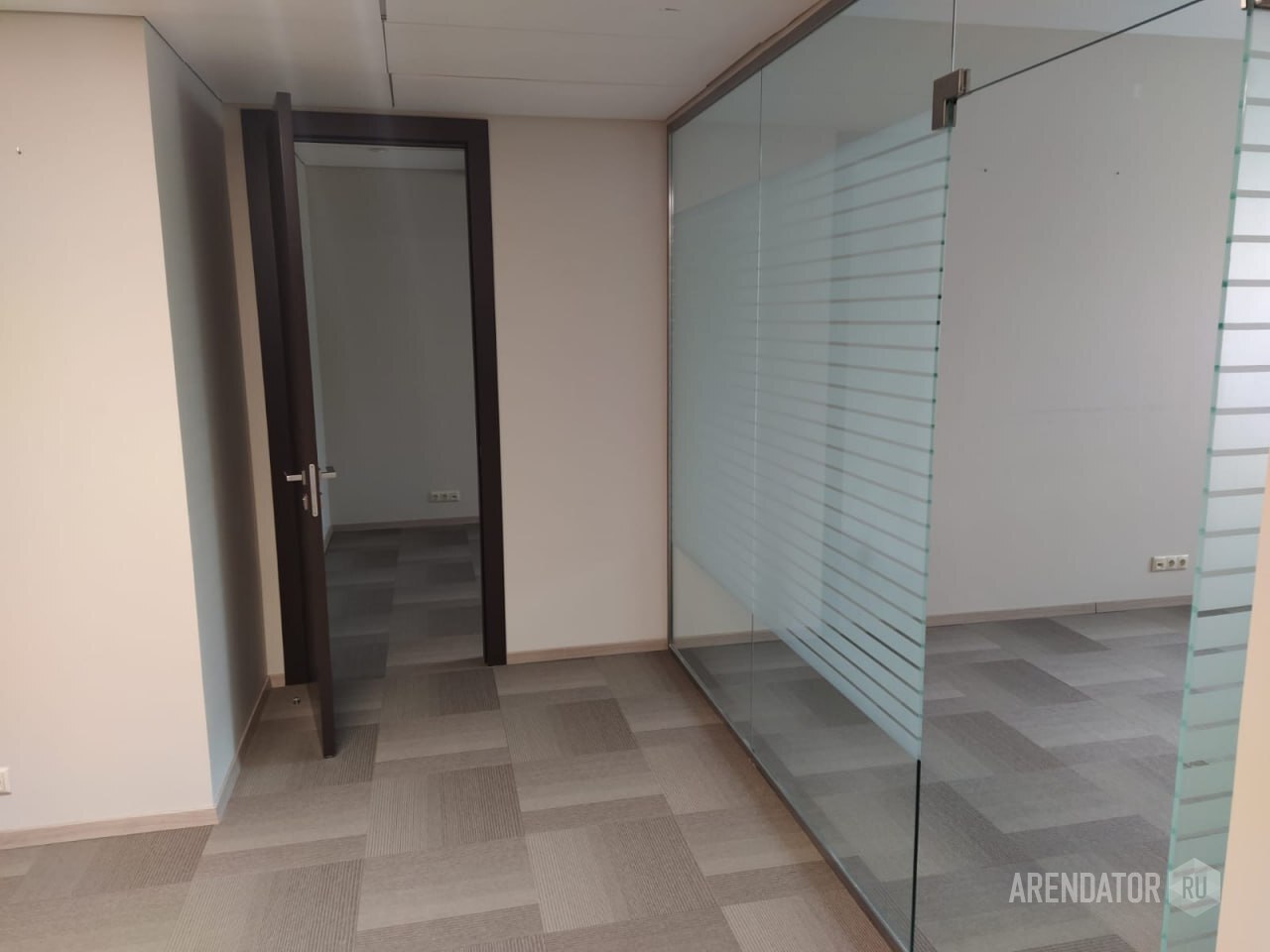 Сдам в аренду офис 66 м.кв.