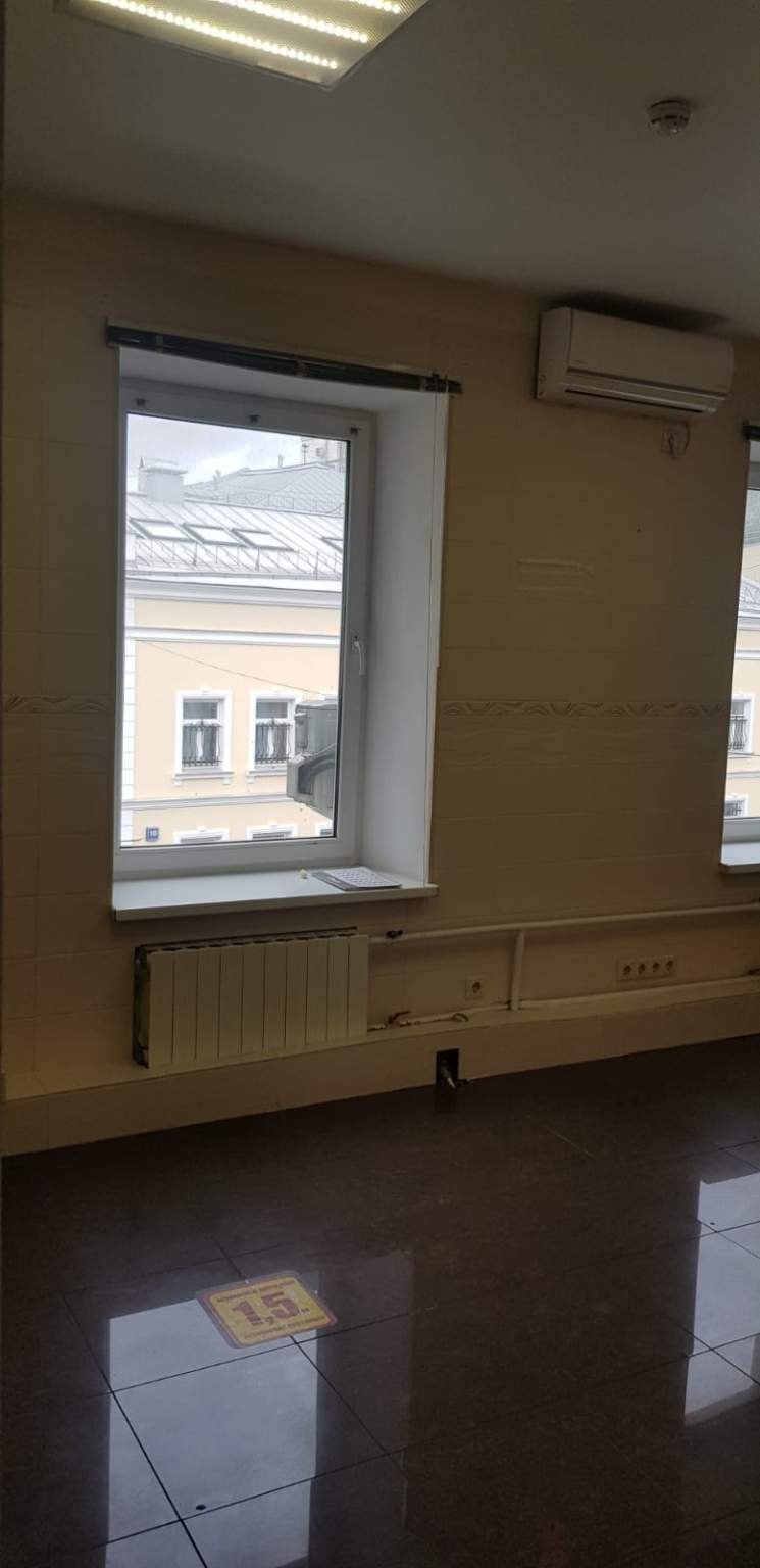 Сдам в аренду офис 212.2 м.кв.