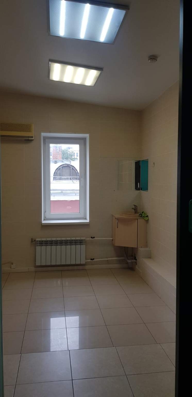 Сдам в аренду офис 212.2 м.кв.