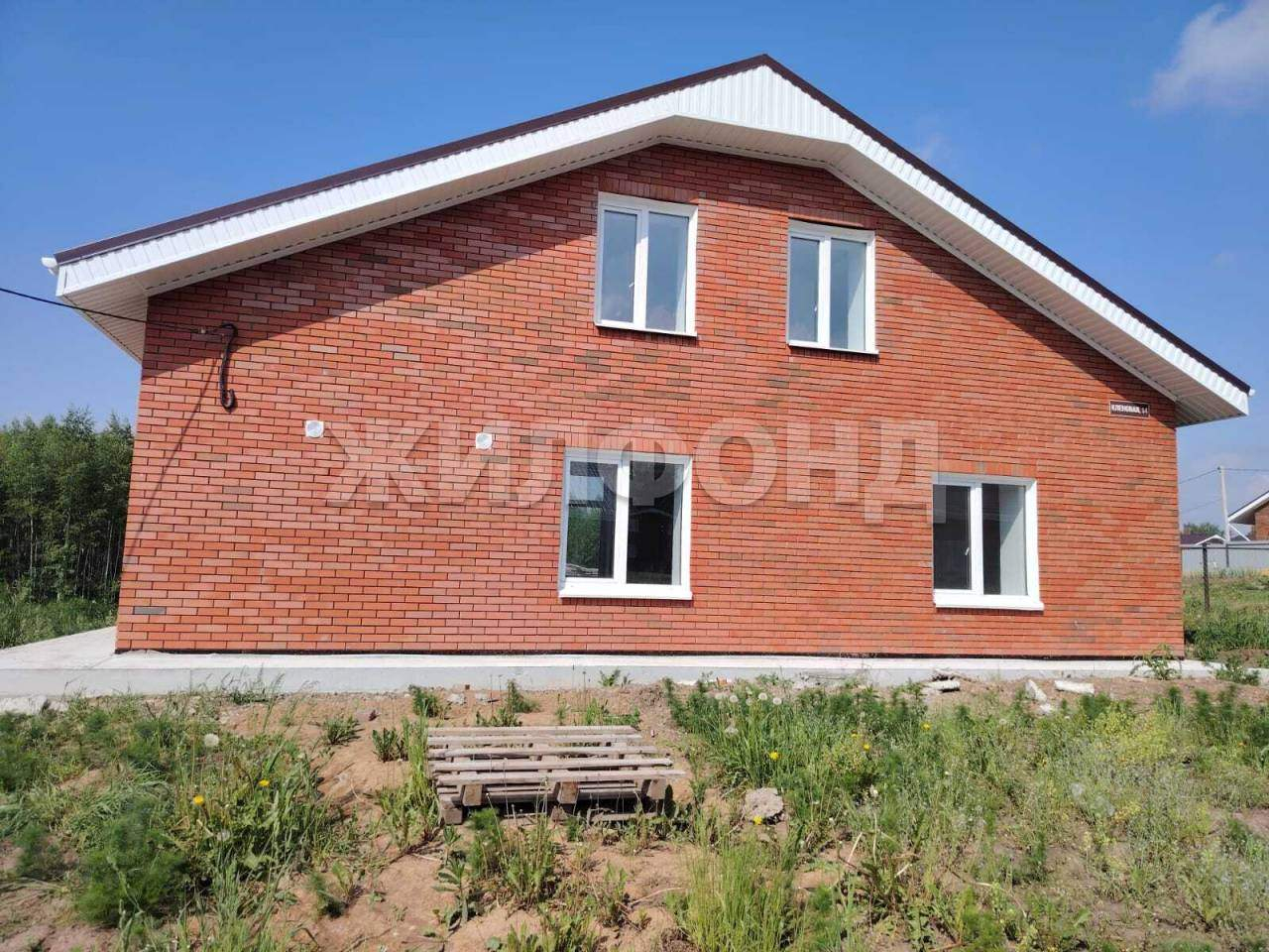 Дом на продажу в деревнесело Корнилово (Зеленая долина ( Новомихайловка) мкр), Кленовая ул. фото №1