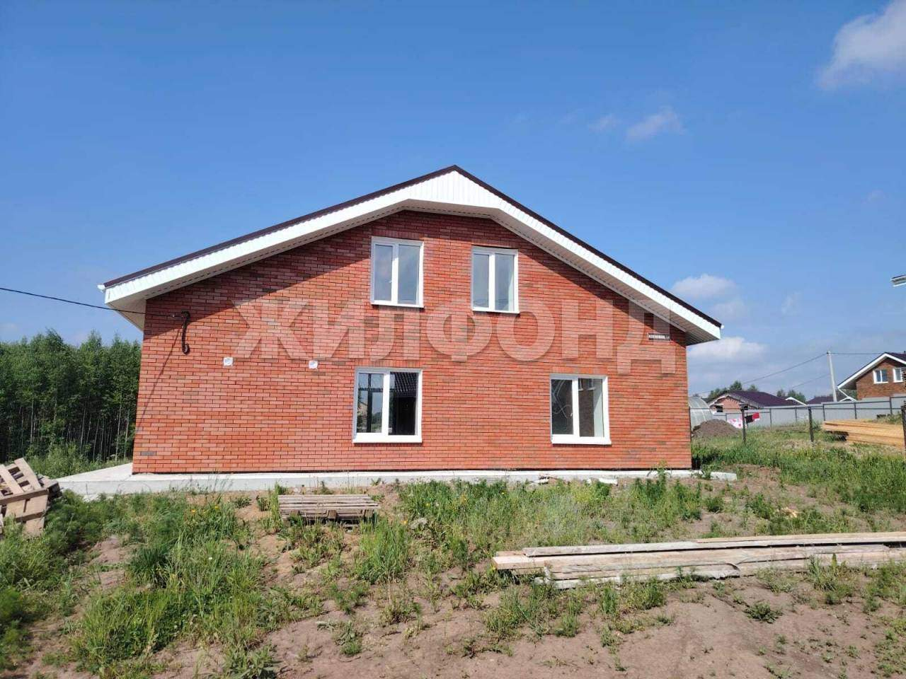 Дом на продажу в деревнесело Корнилово (Зеленая долина ( Новомихайловка) мкр), Кленовая ул. фото №0