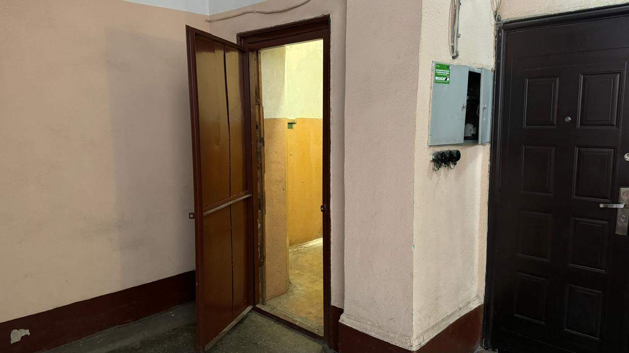 Продам офис 5.3 м.кв.