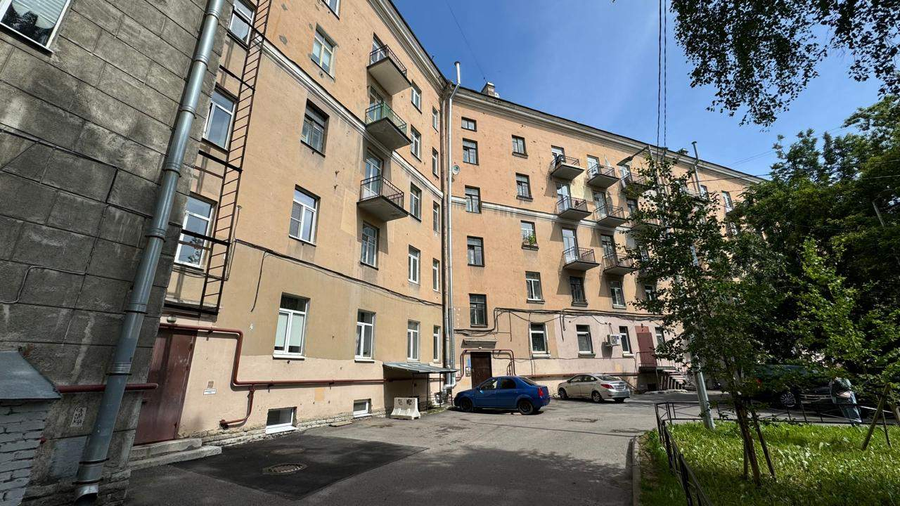 Продам офис 5.3 м.кв.
