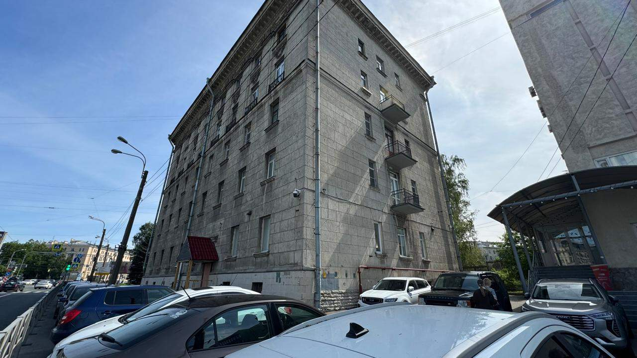 Продам офис 5.3 м.кв.