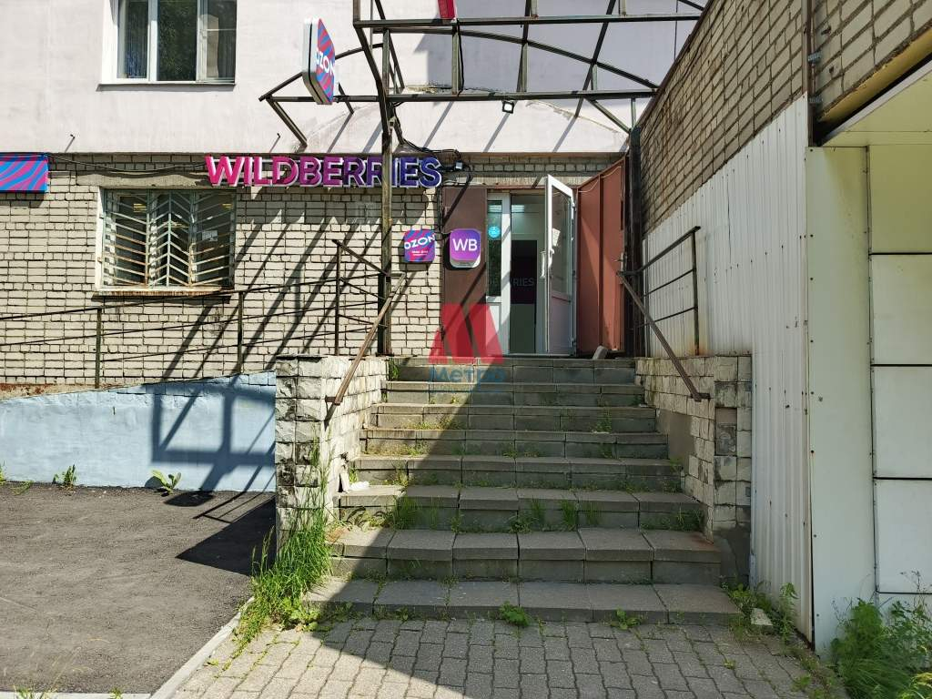 Сдам в аренду магазин 65 м.кв.
