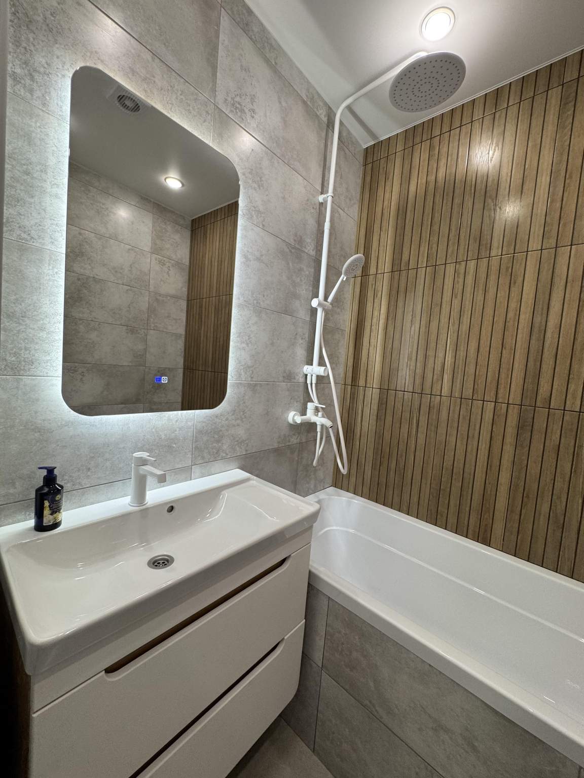 Квартира на продажу в Липецке, 15-й микрорайон, 23 фото №4