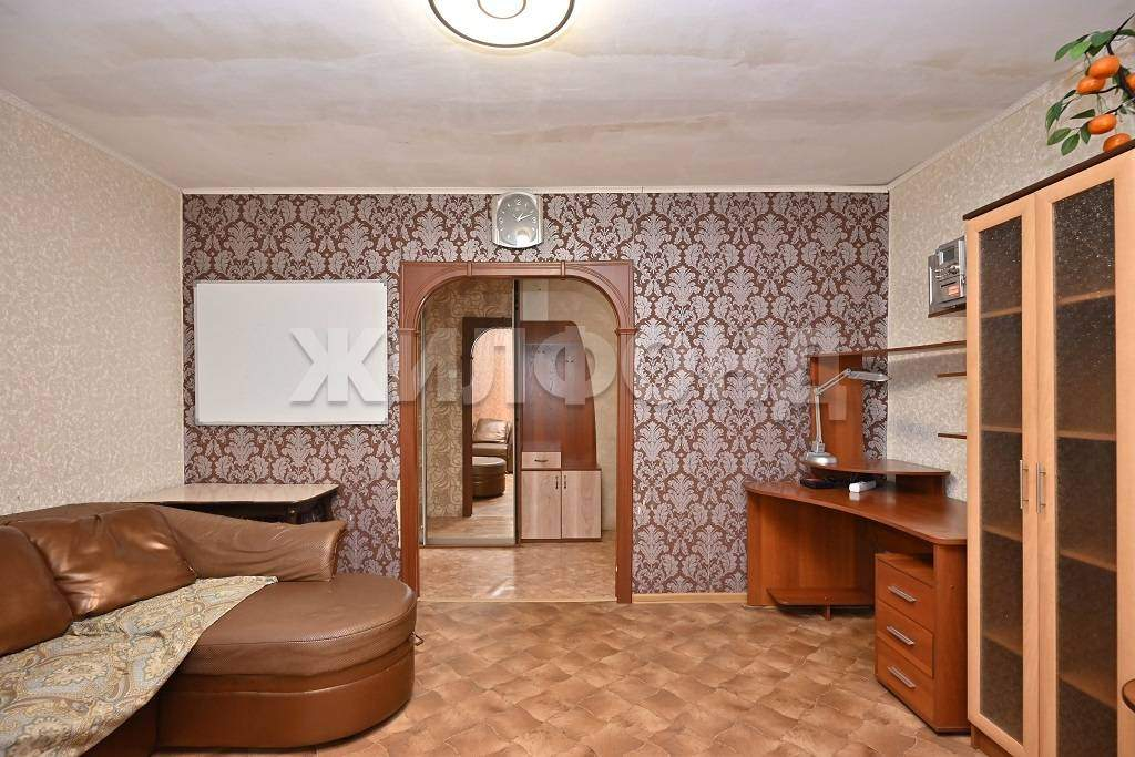 Квартира на продажу в Красноярске, Комсомольский проспект, 3 фото №1