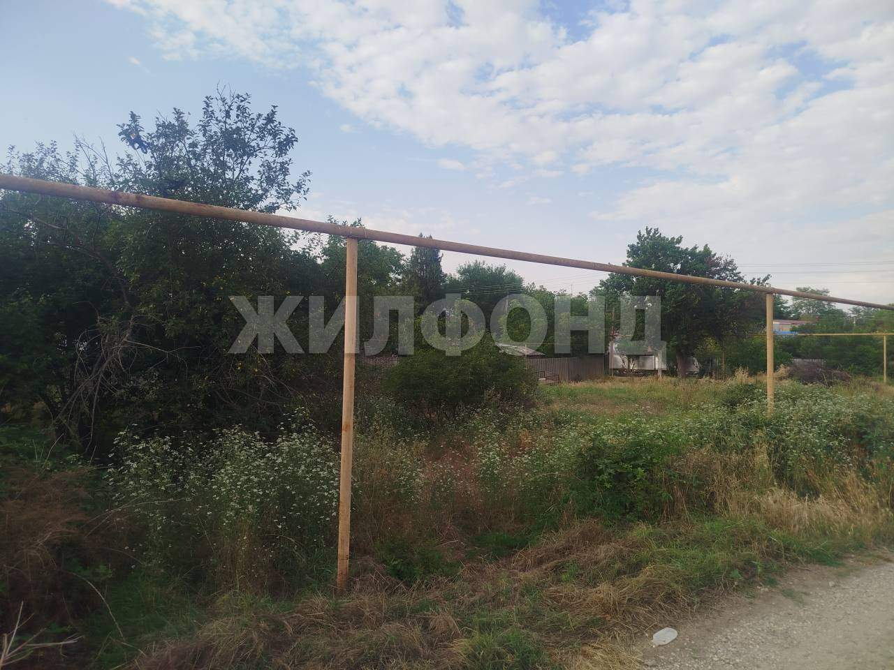 Продам земельный участок 4500 м.кв.