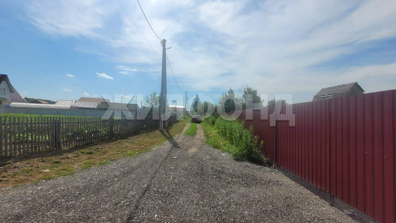 Продам земельный участок 1648 м.кв.