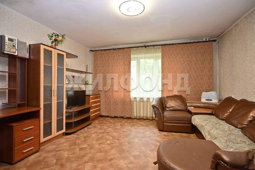 Квартира на продажу в Красноярске, Комсомольский проспект, 3 фото №2