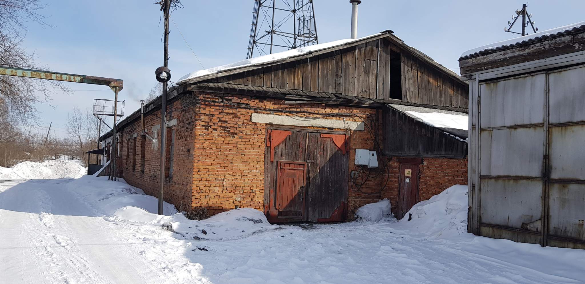 Продам торговое помещение 331.2 м.кв.