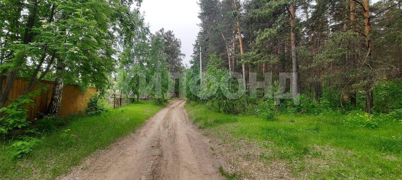 Продам земельный участок 1000 м.кв.