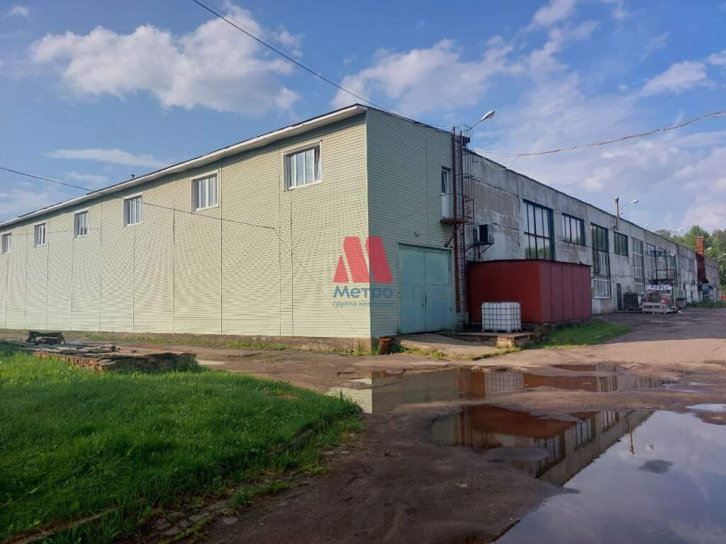 Сдам в аренду торговое помещение 7000 м.кв.