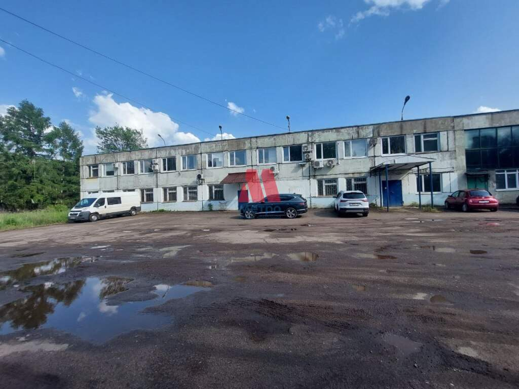 Сдам в аренду торговое помещение 7000 м.кв.