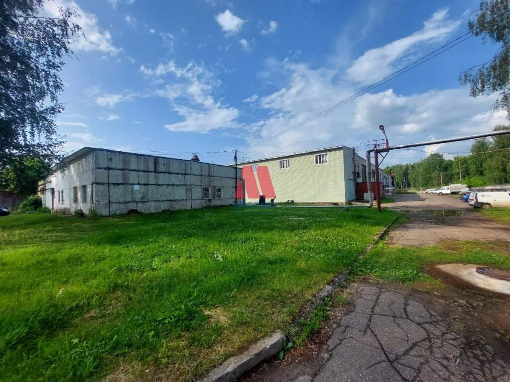 Сдам в аренду торговое помещение 7000 м.кв.